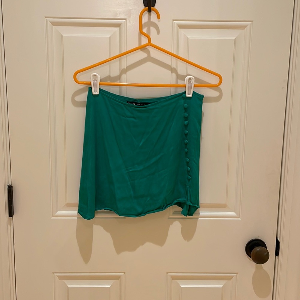 Zara Green Button Skort
